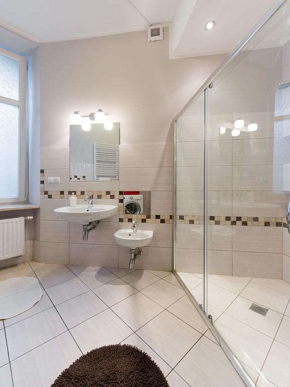 5 Bedroom Family Apartment Krakow Oda fotoğraf